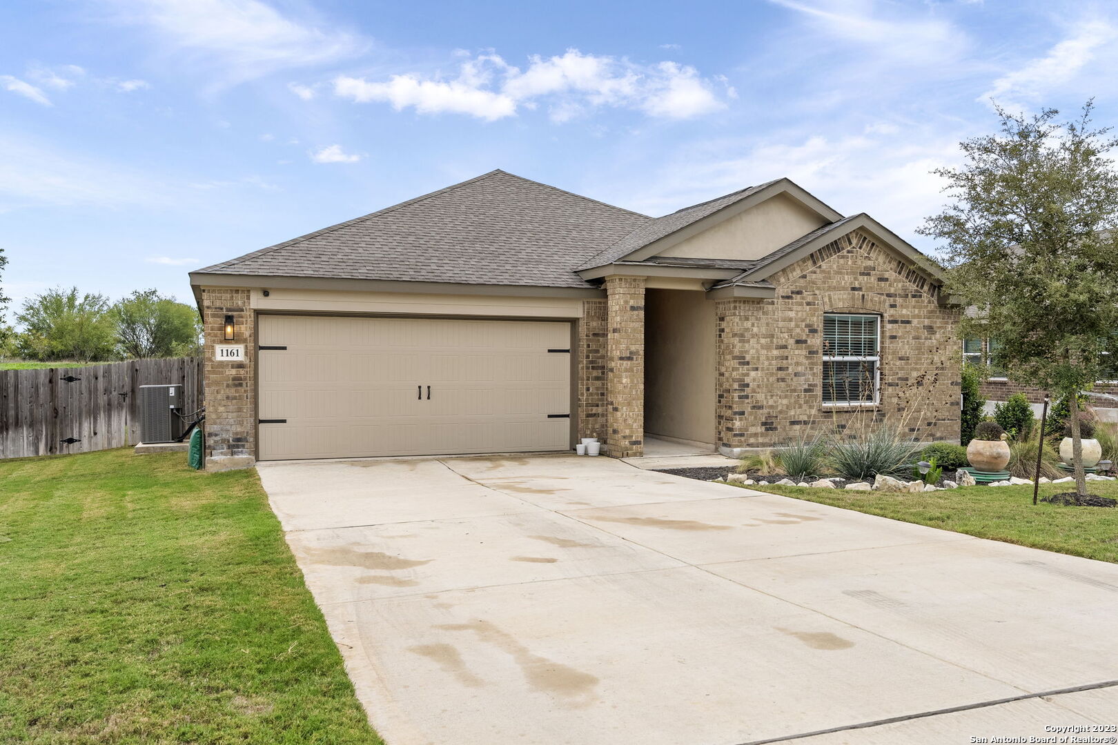 1161 HAVENS CROSS
