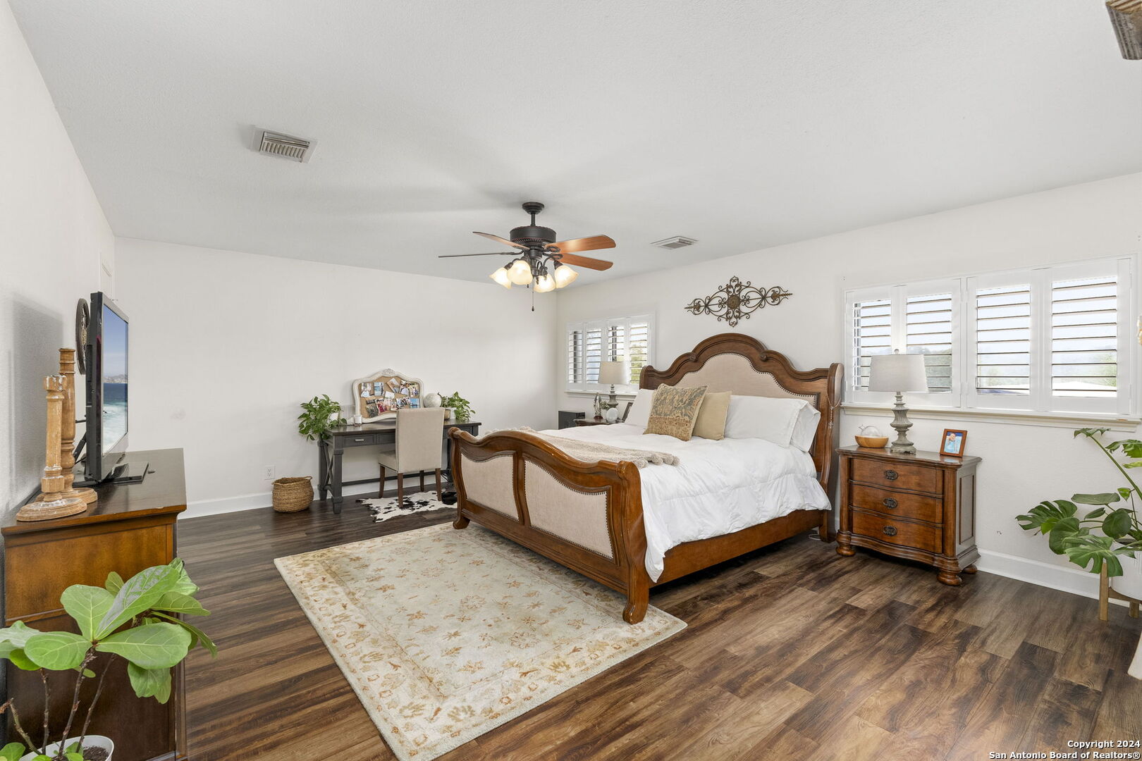 508 Red Oak Drive