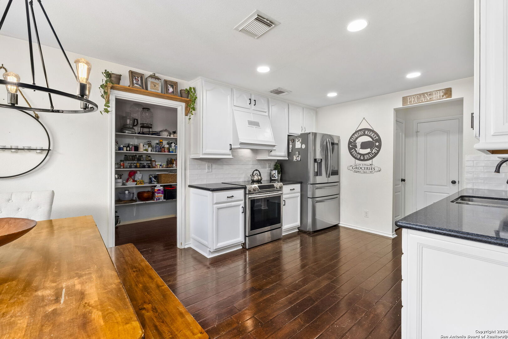 508 Red Oak Drive