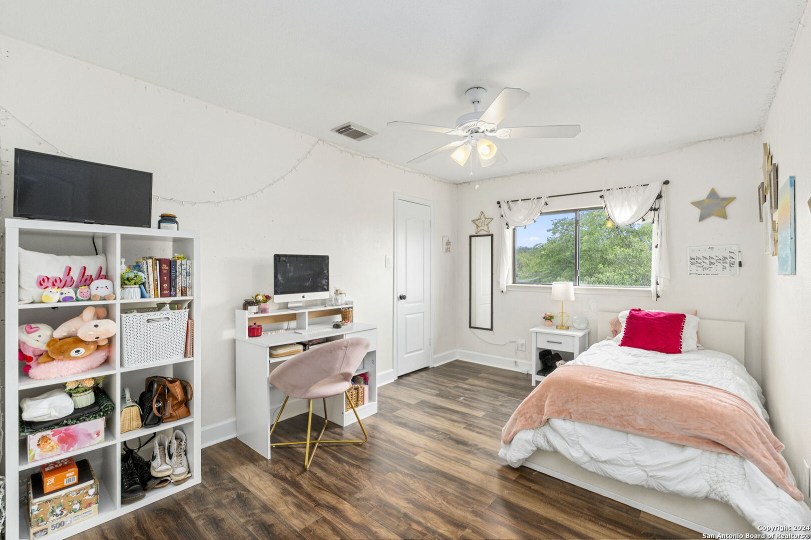 508 Red Oak Drive