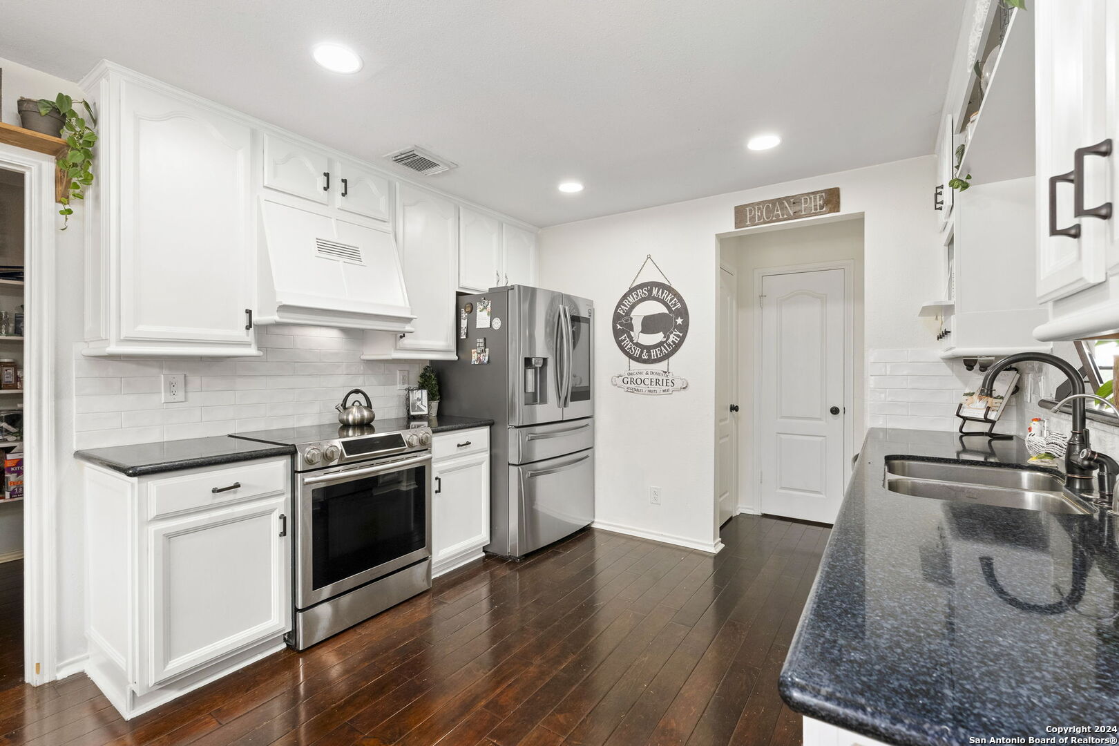 508 Red Oak Drive