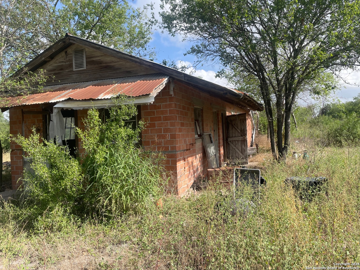 18292 FM 471