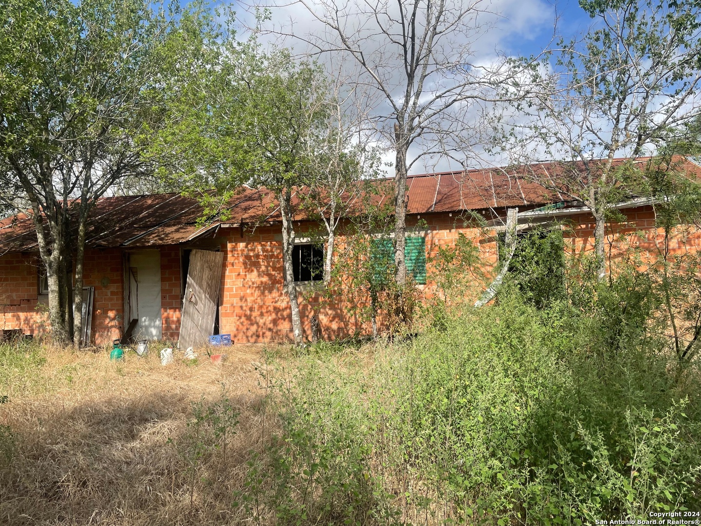 18292 FM 471