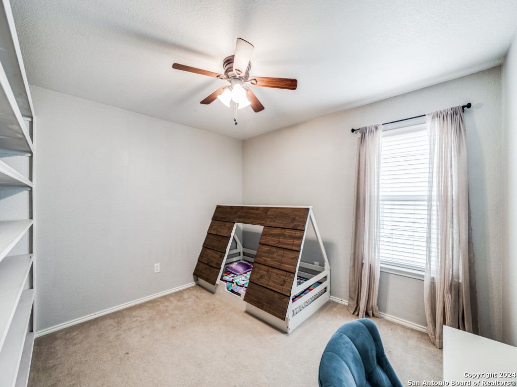 11711 OAKDALE MDW