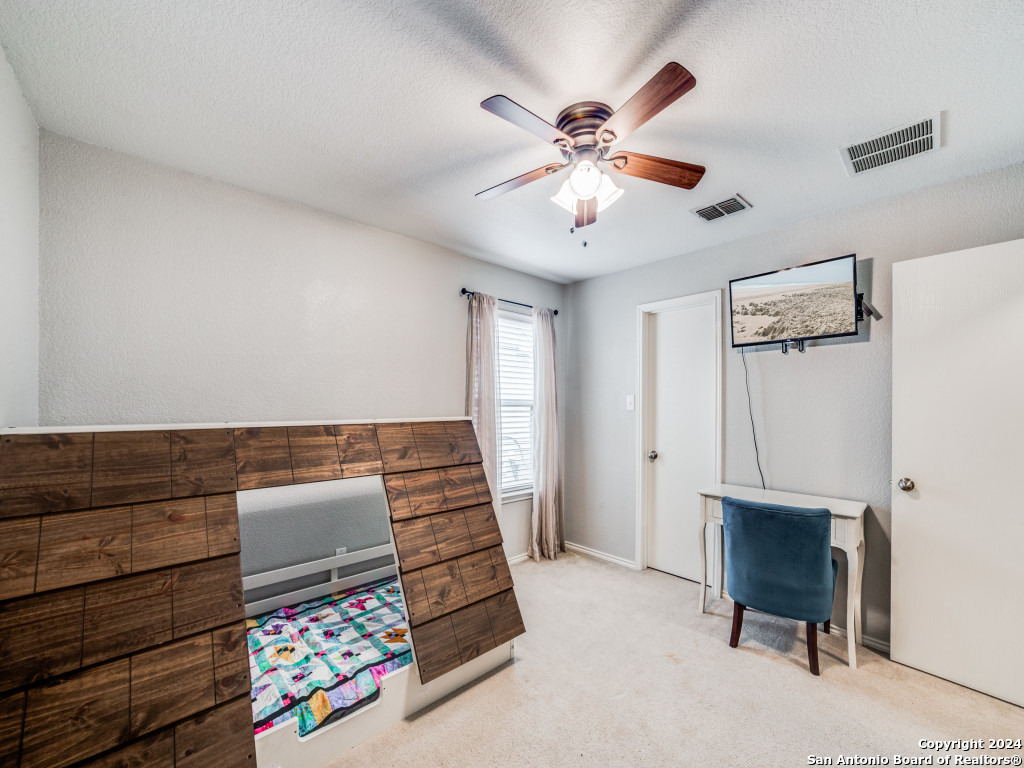 11711 OAKDALE MDW