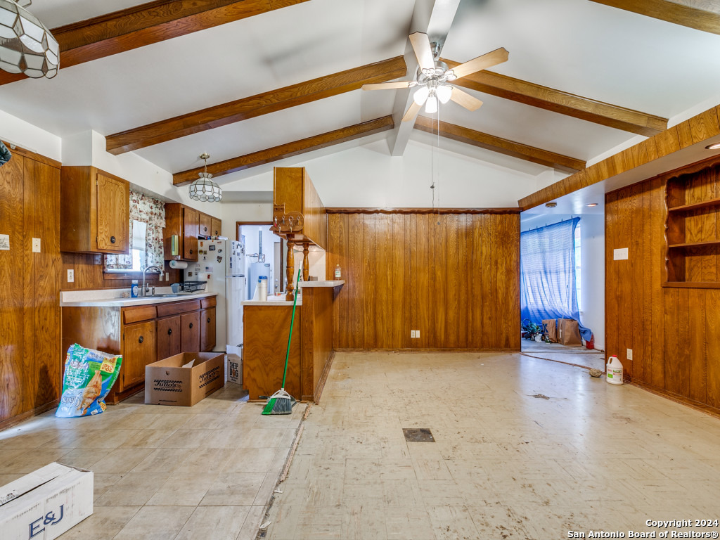 3619 DR
