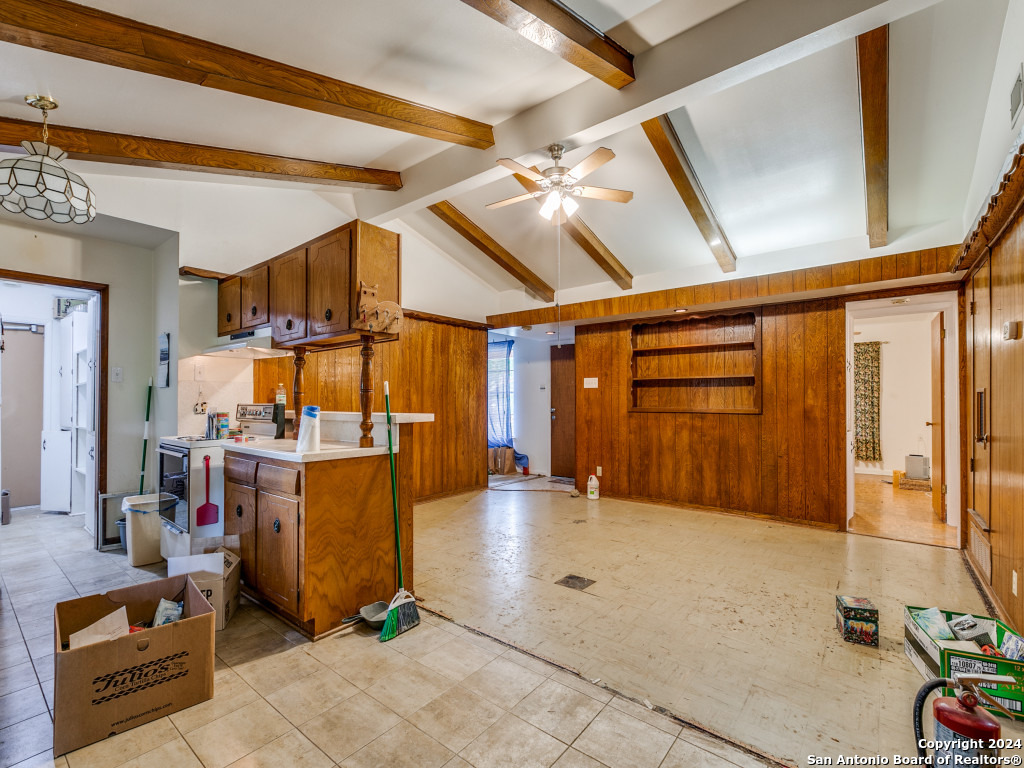 3619 DR