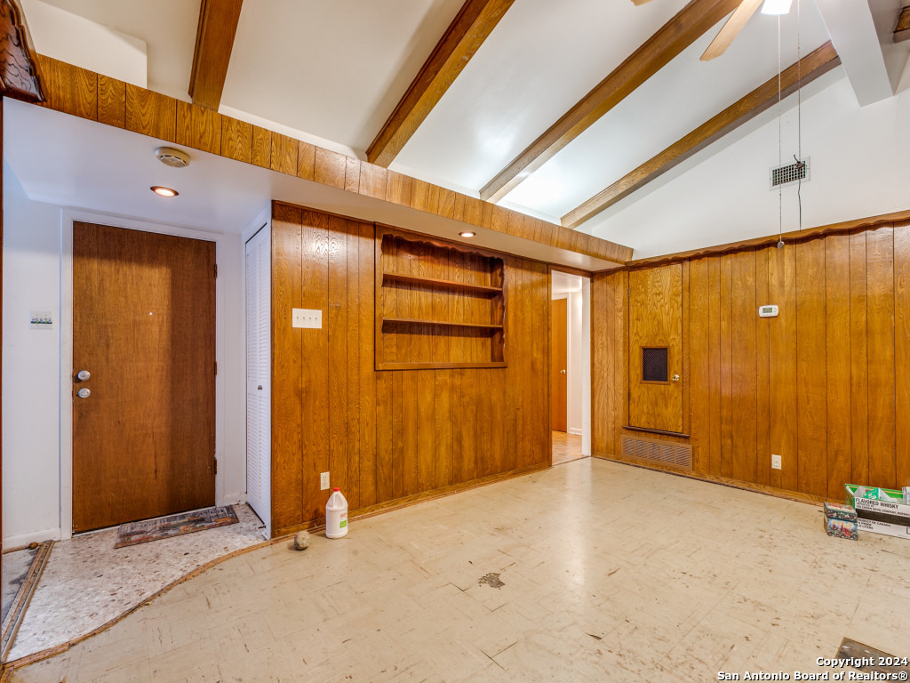 3619 DR