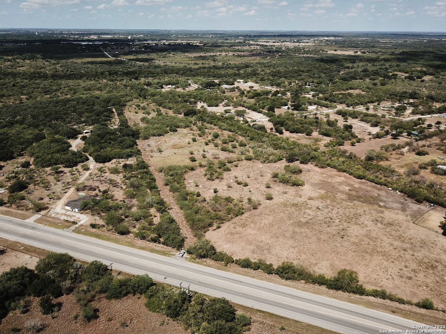 000 E Hwy 59 N Side