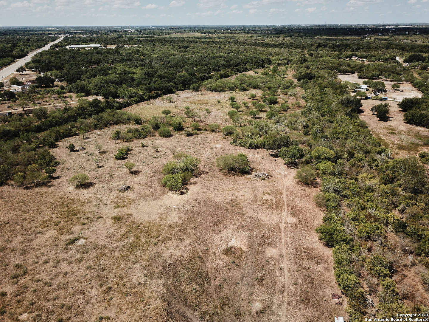 000 E Hwy 59 N Side