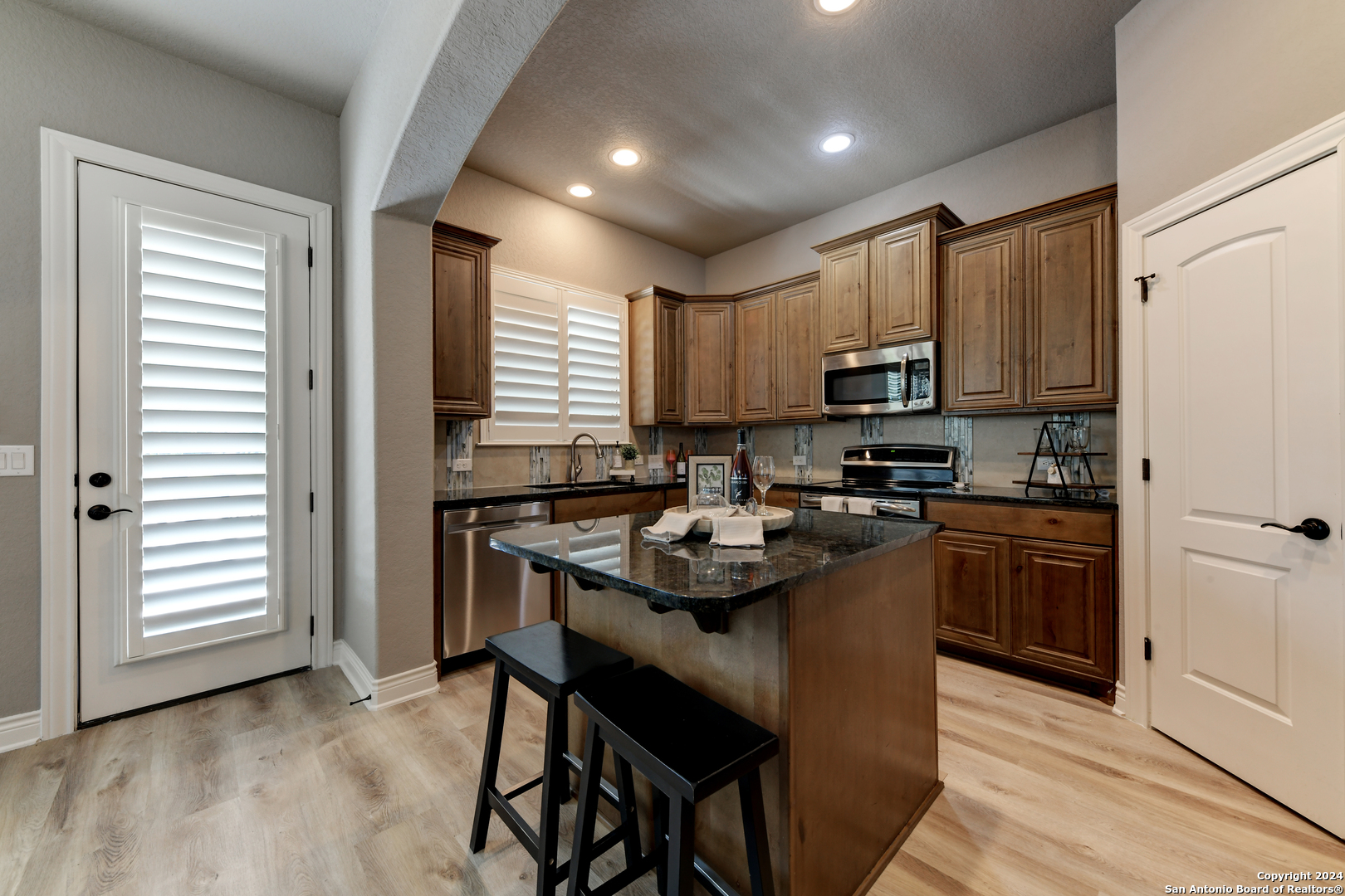 707 CARRIAGE HOUSE 24