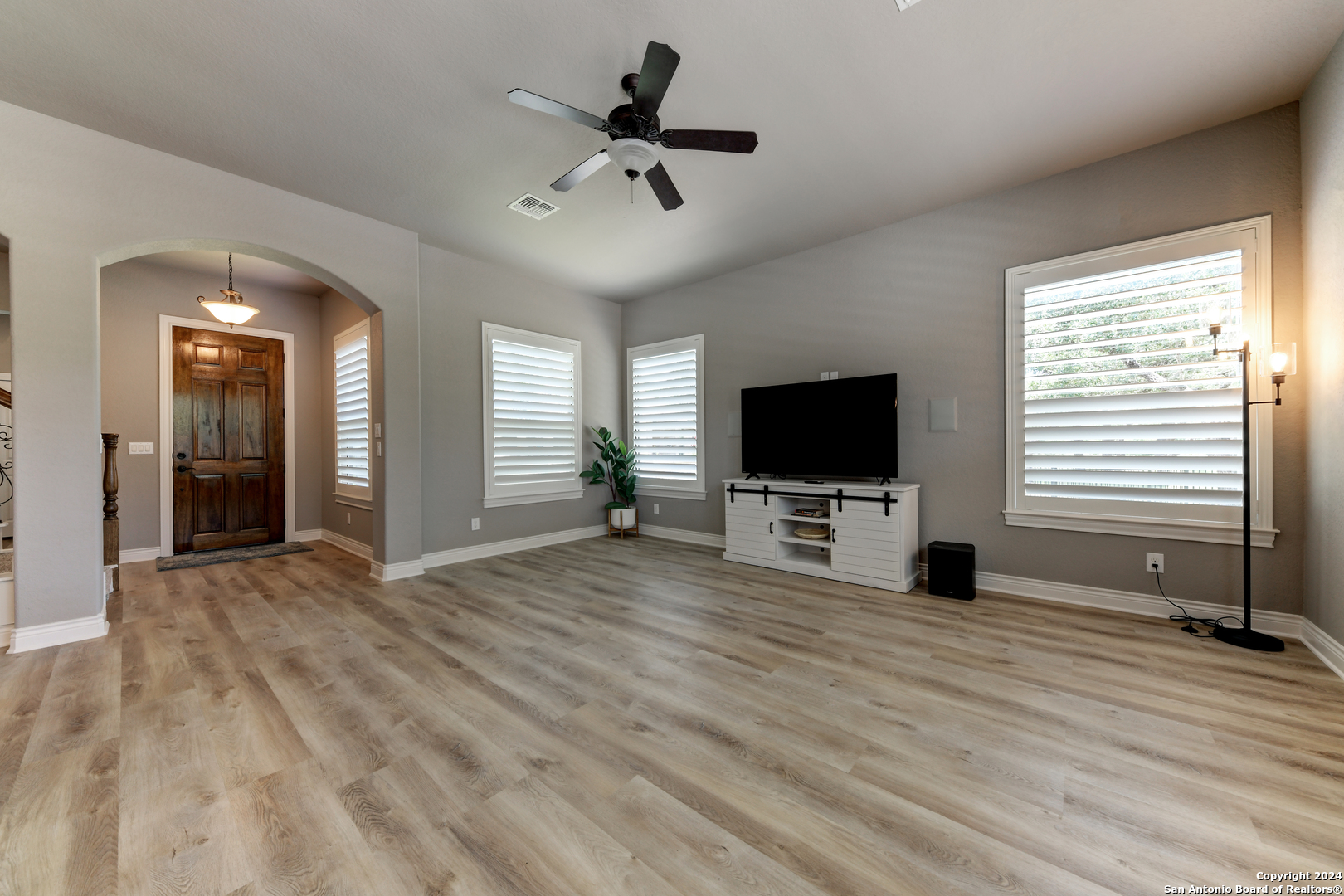 707 CARRIAGE HOUSE 24