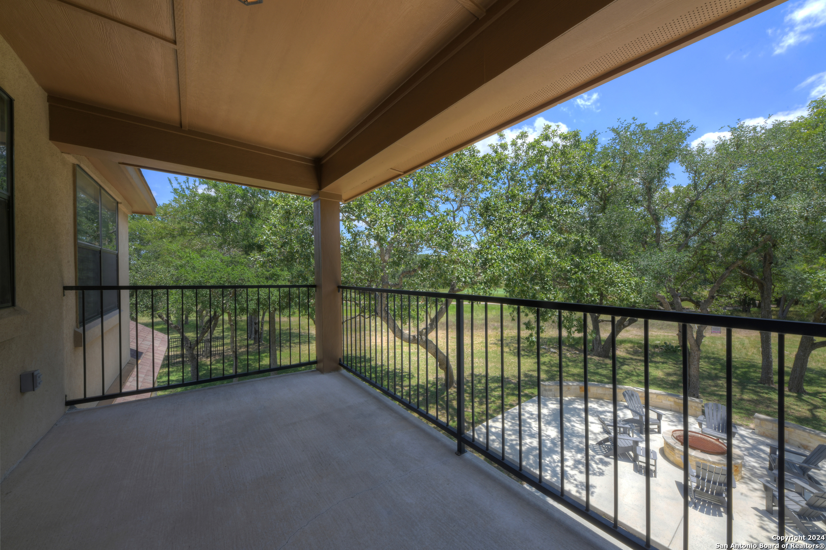 707 CARRIAGE HOUSE 24