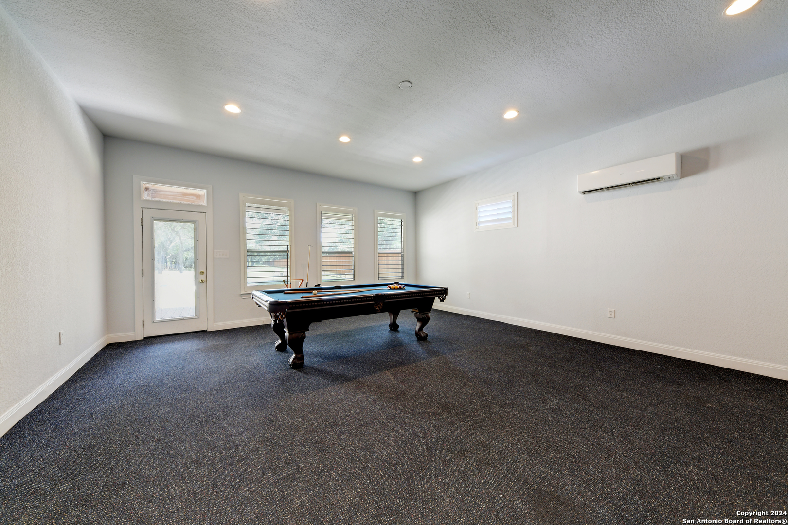 707 CARRIAGE HOUSE 24