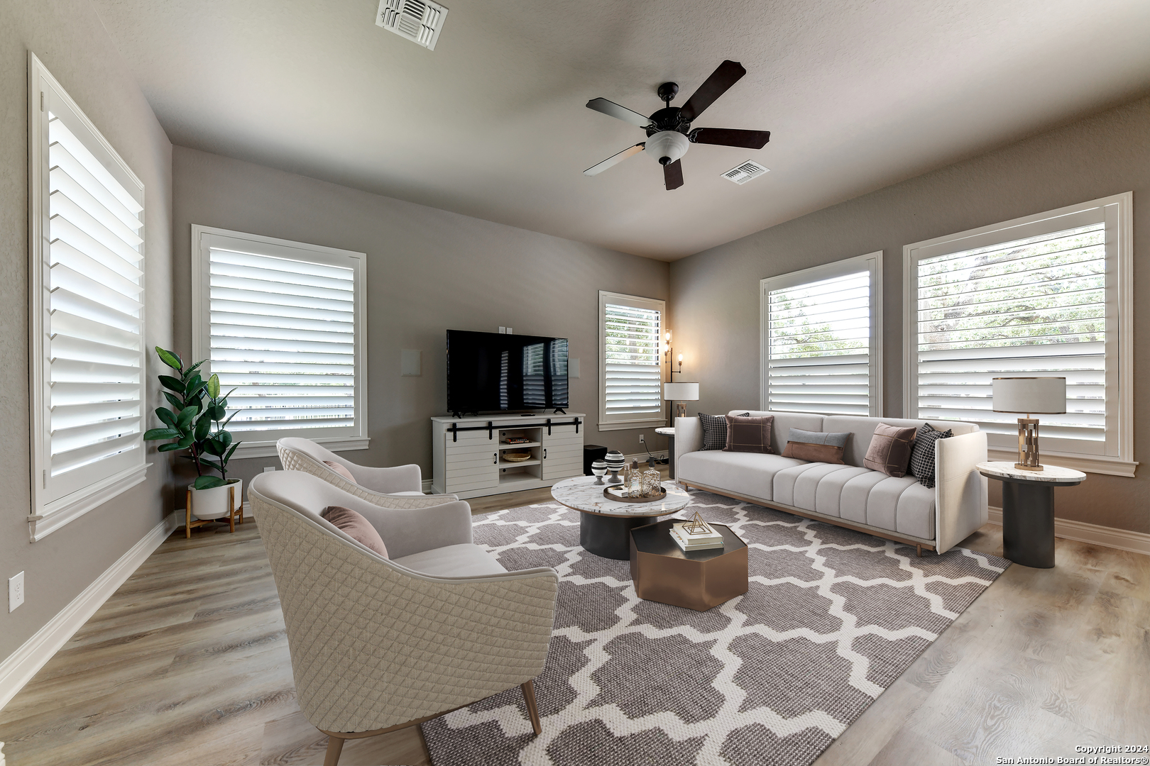 707 CARRIAGE HOUSE 24
