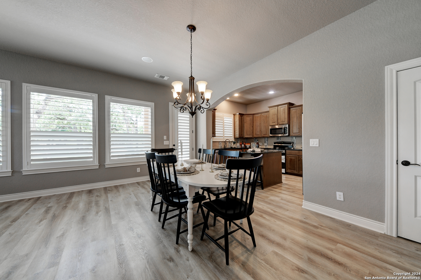 707 CARRIAGE HOUSE 24