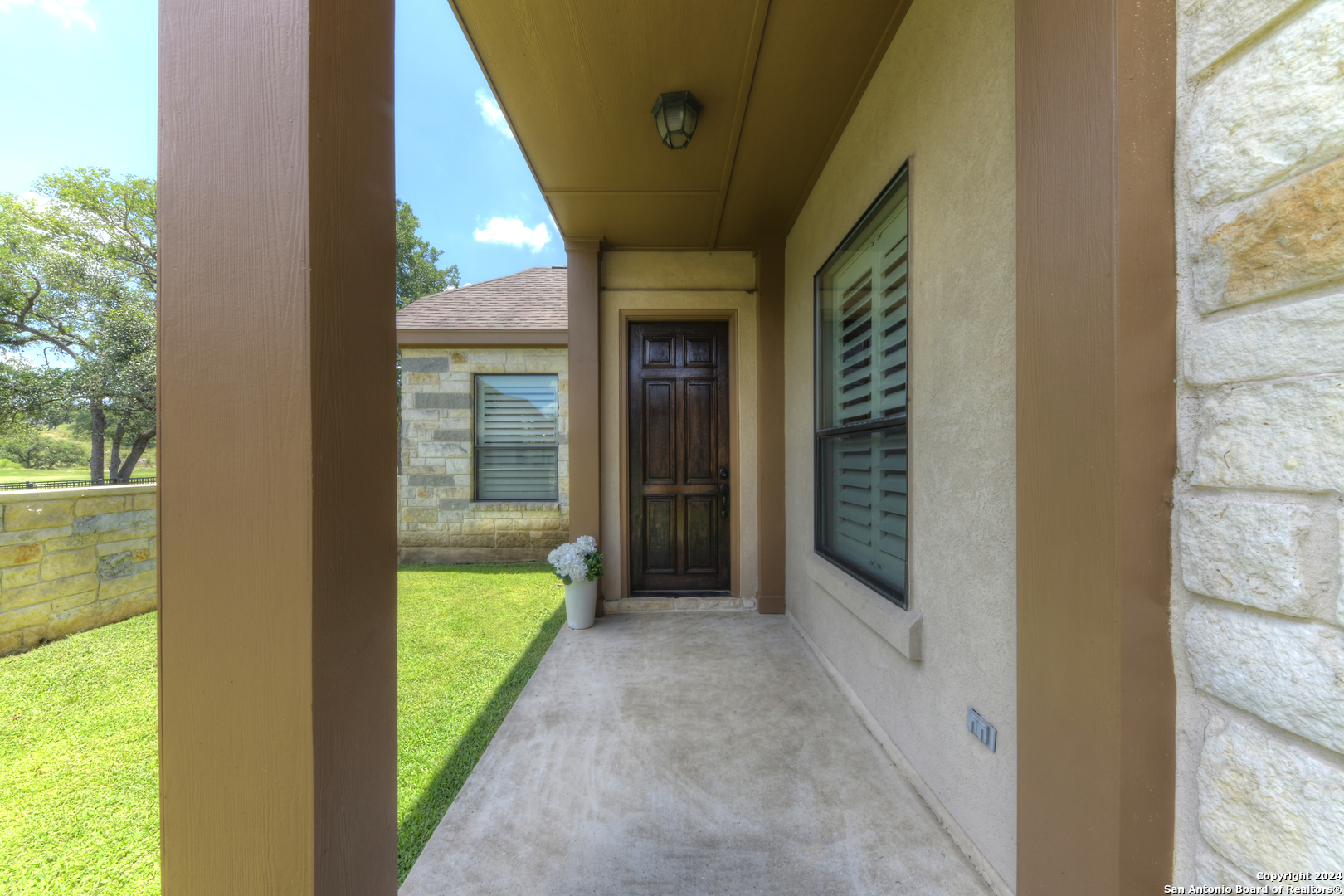 707 CARRIAGE HOUSE 24