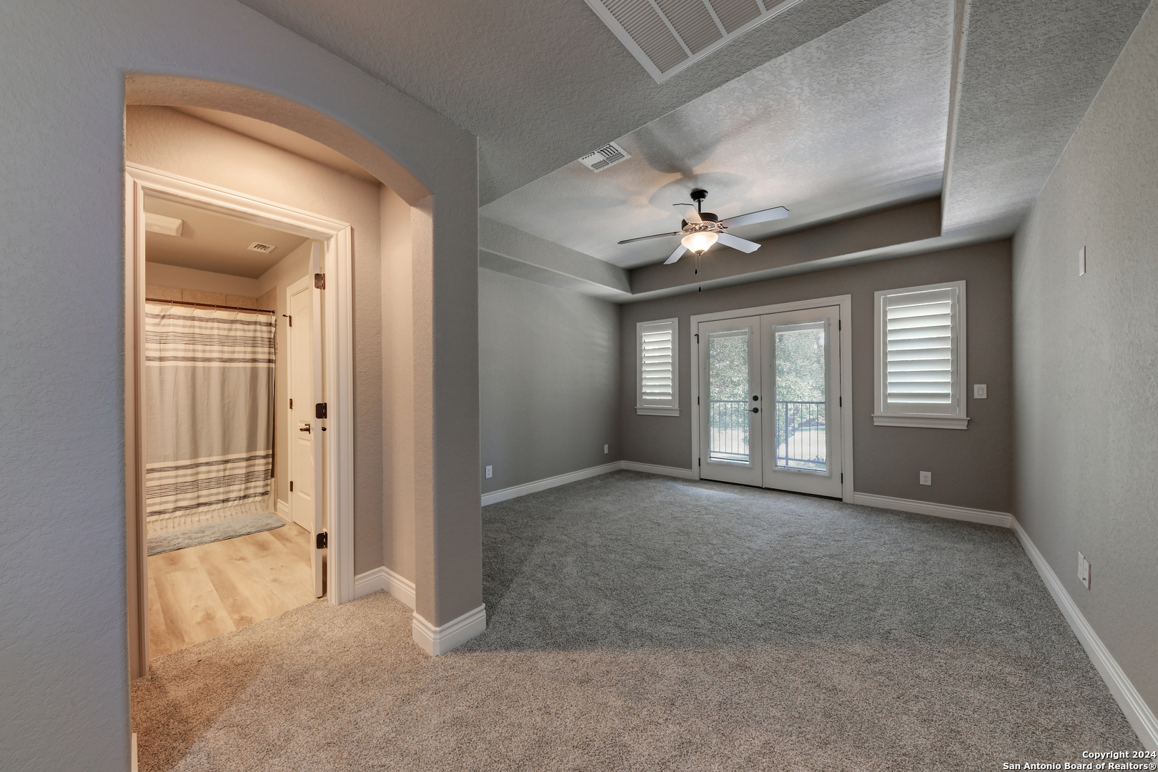 707 CARRIAGE HOUSE 24