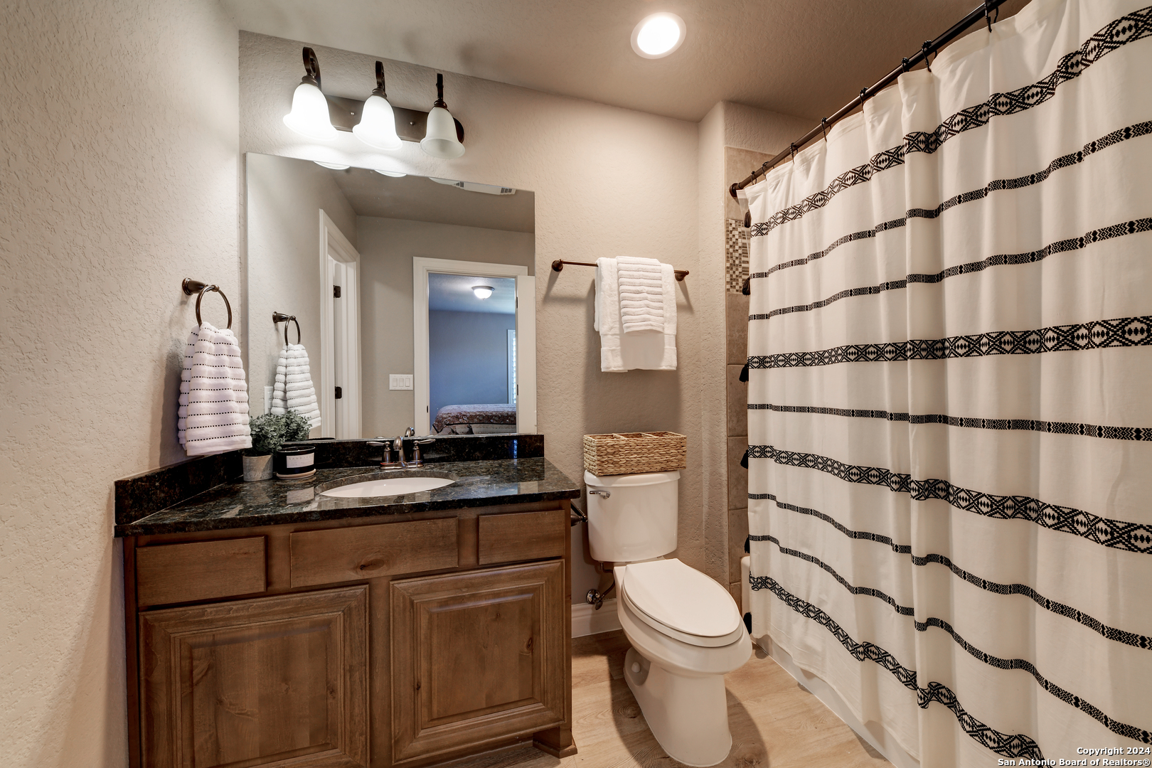 707 CARRIAGE HOUSE 24