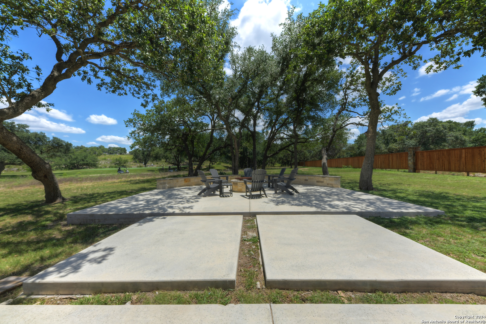 707 CARRIAGE HOUSE 24