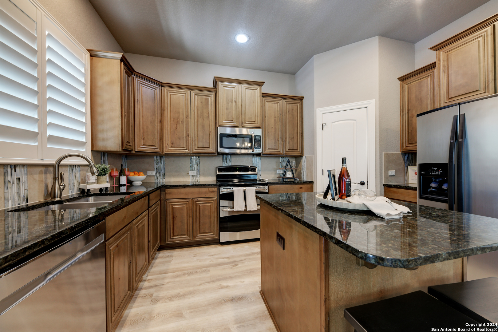 707 CARRIAGE HOUSE 24