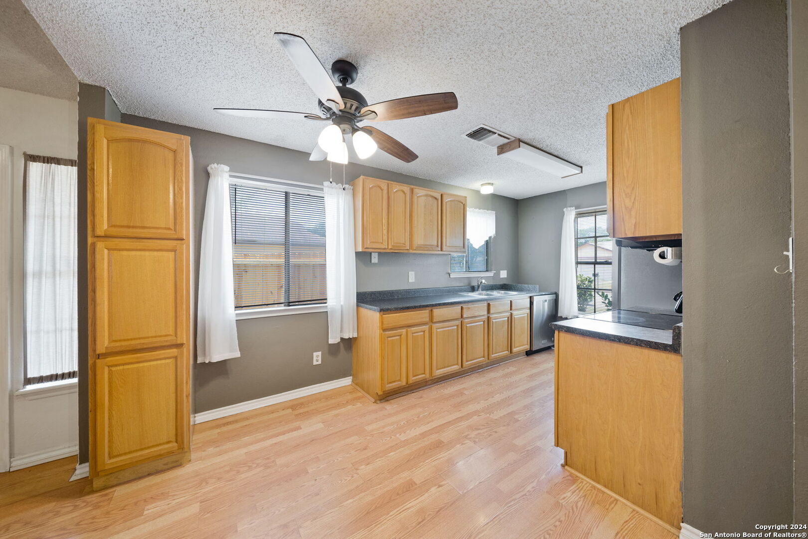7208 HARDESTY