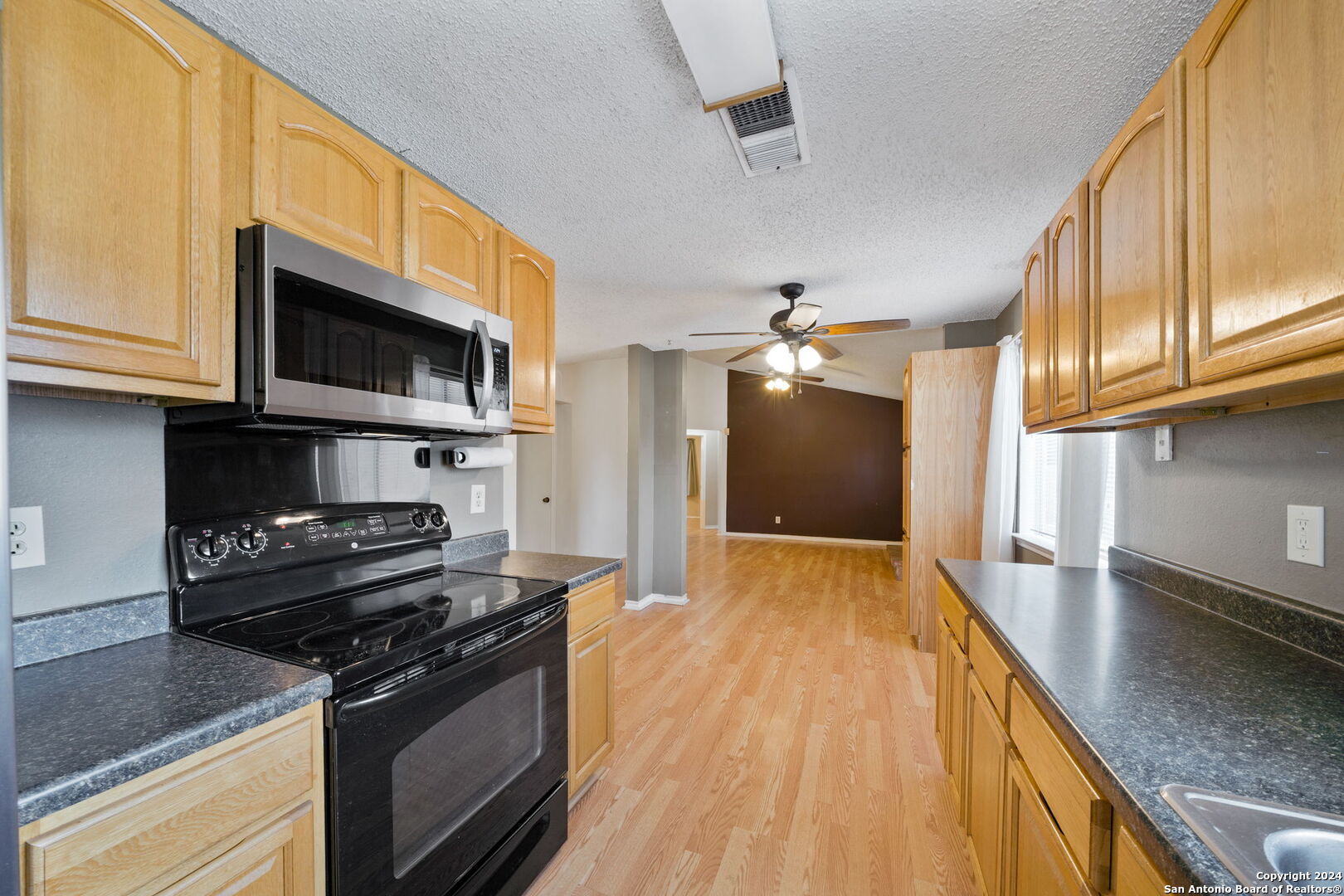 7208 HARDESTY