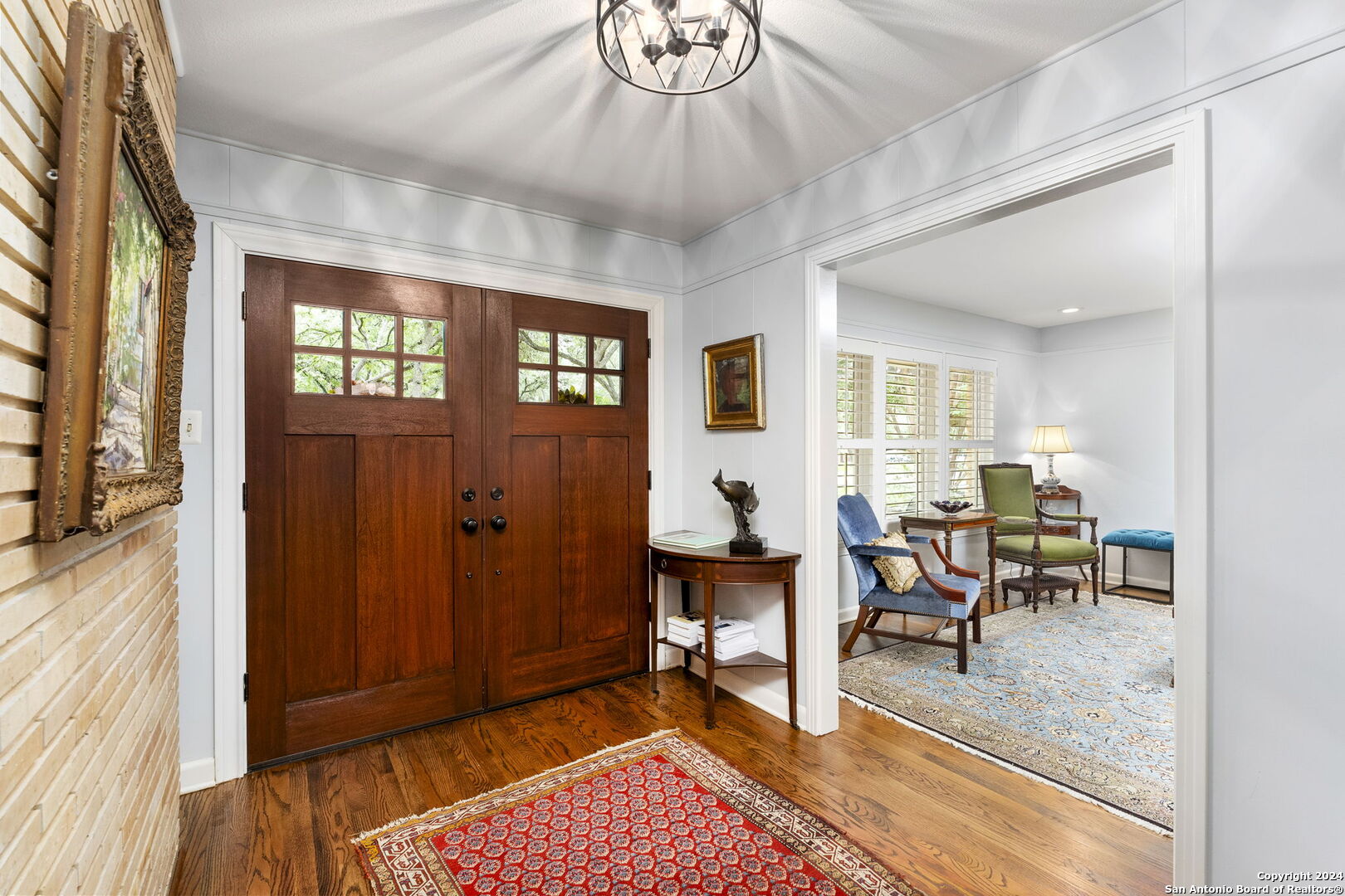 215 CAROLWOOD DR