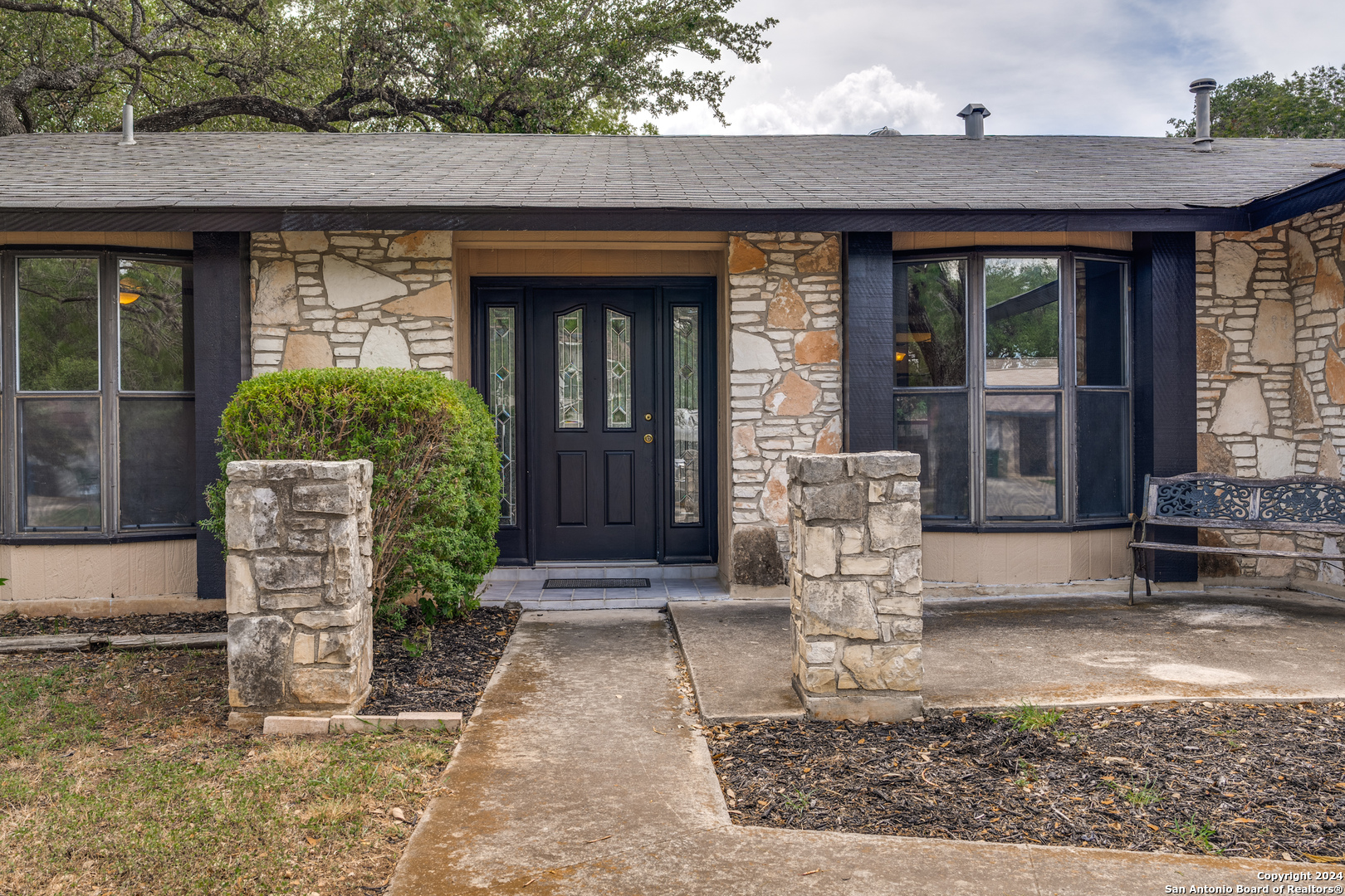 8727 woods end