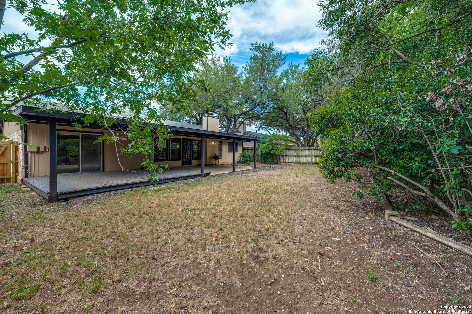 8727 woods end