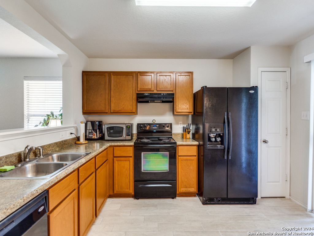 9315 SILVER VISTA