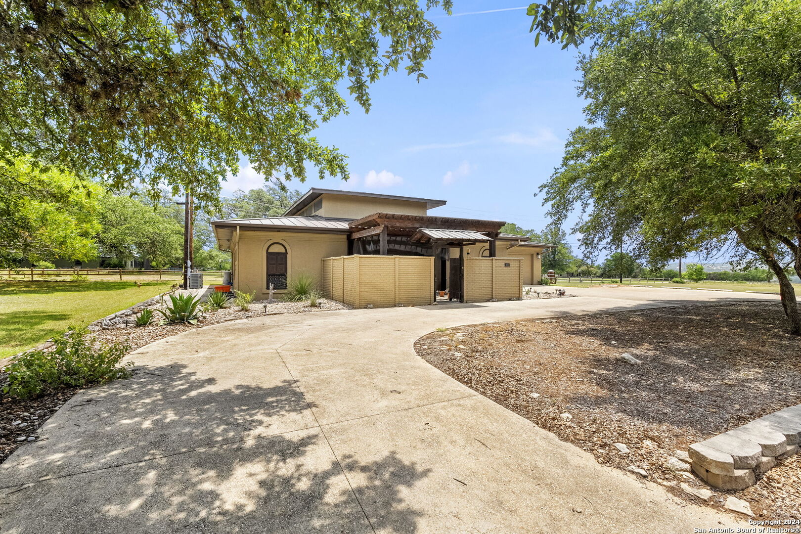 301 WHARTONS DOCK RD