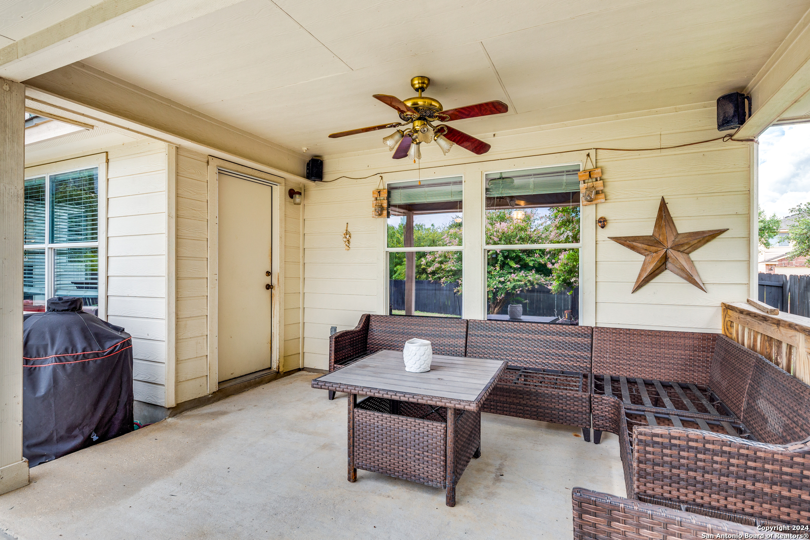 9722 MUSTANG FARM