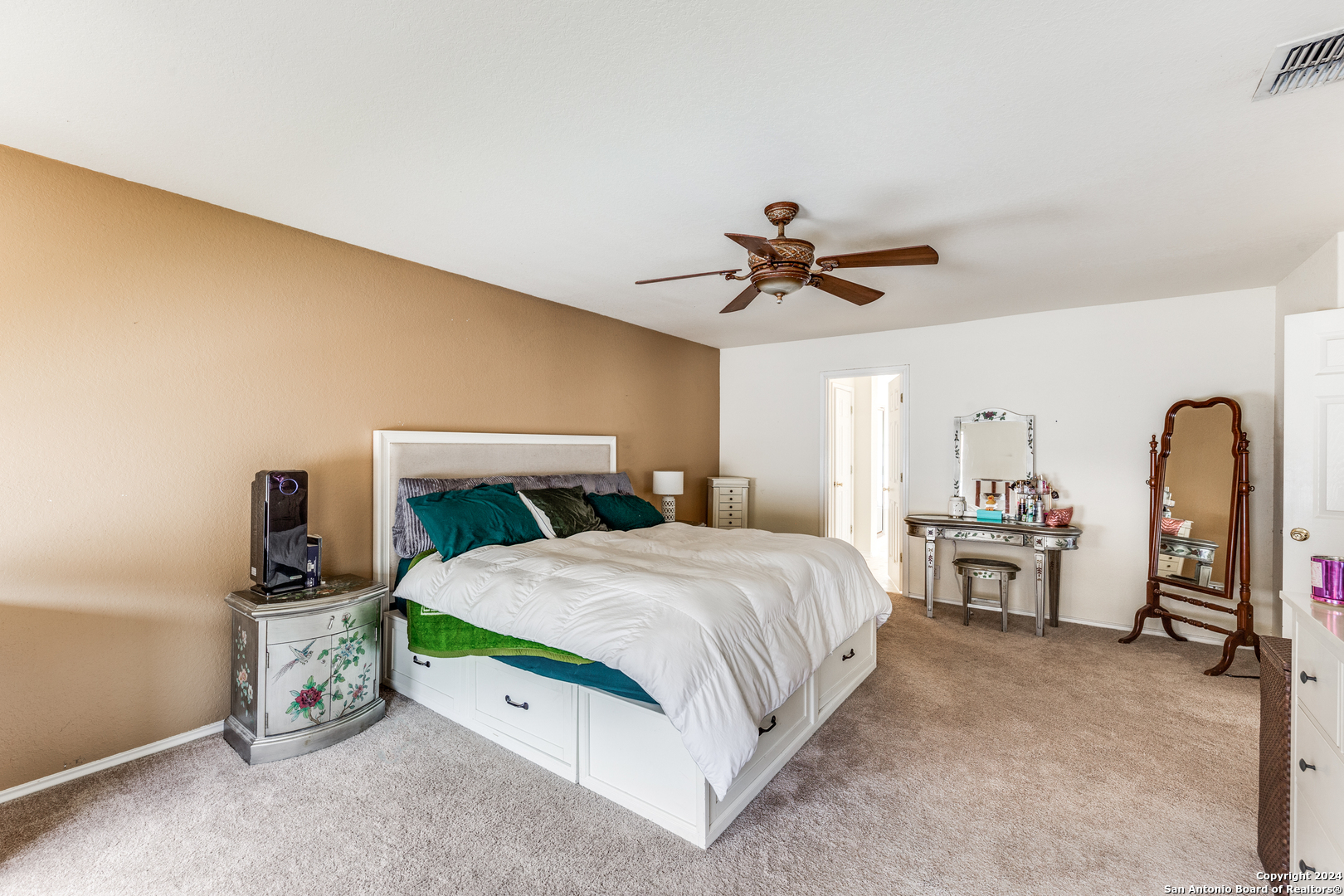9722 MUSTANG FARM