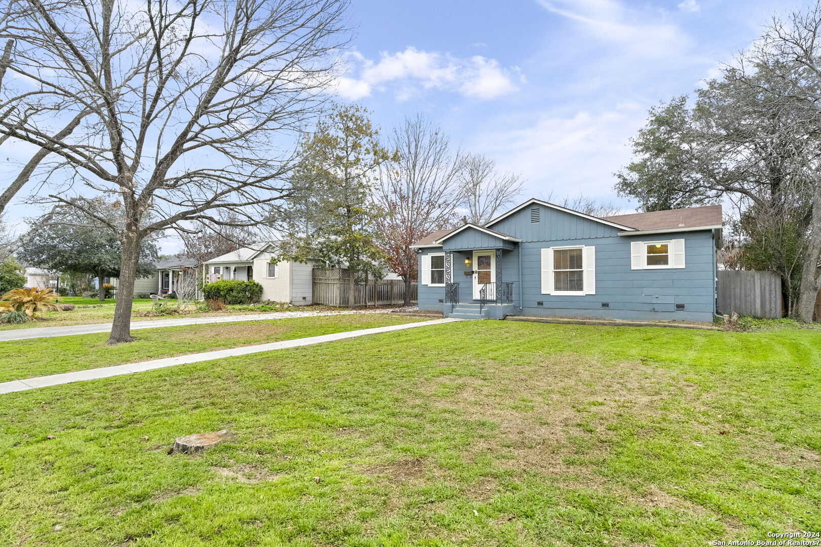 140 HARMON DR