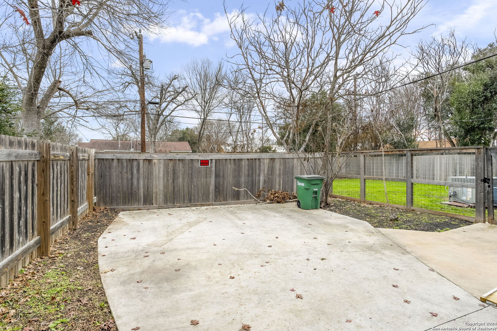 140 HARMON DR