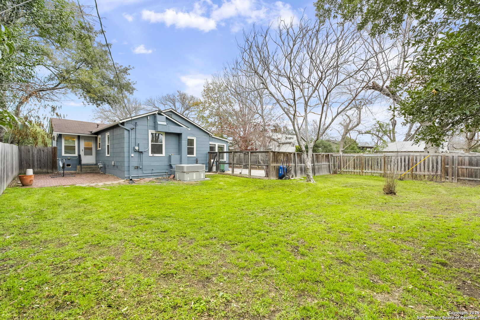 140 HARMON DR