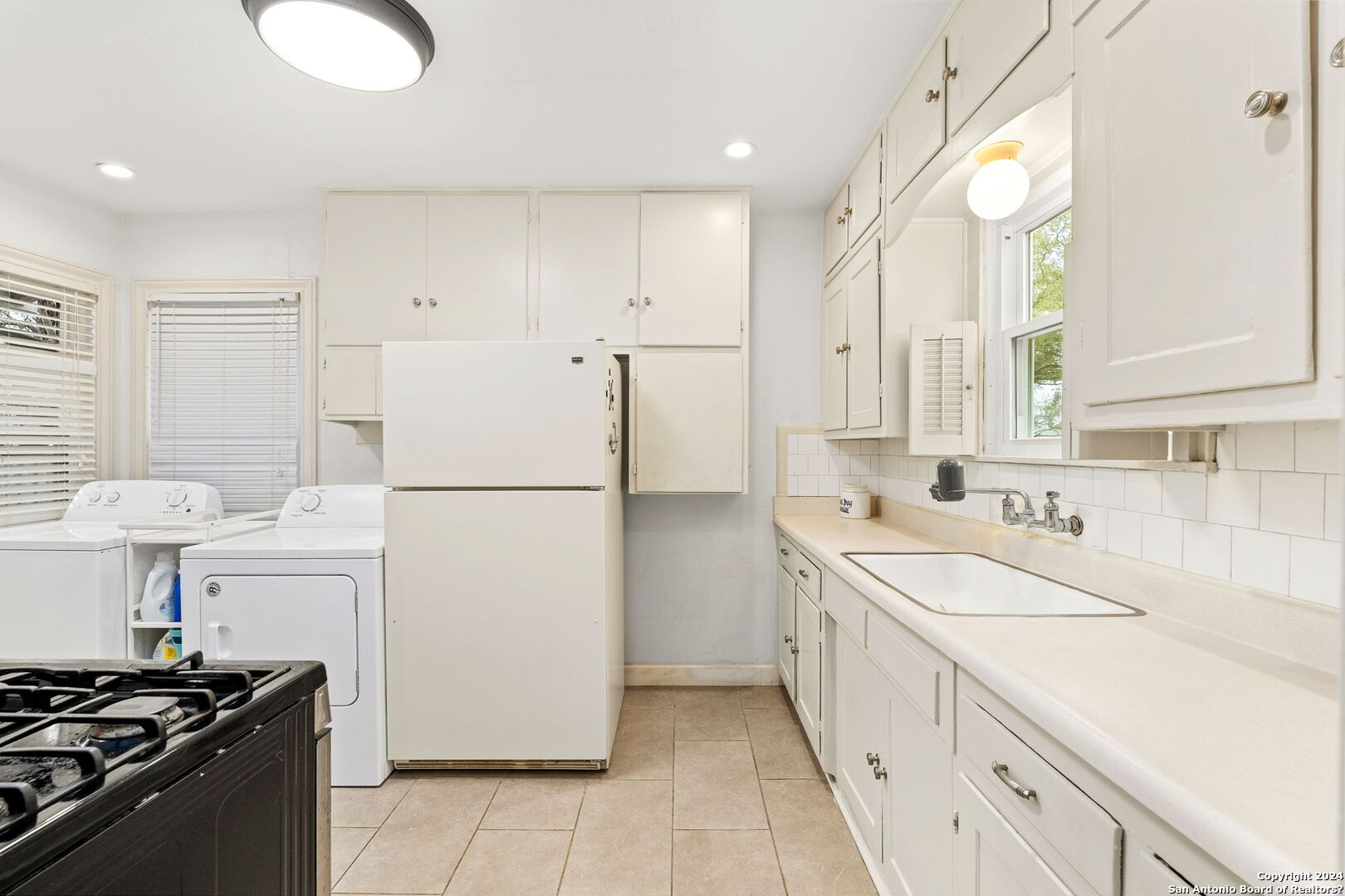 140 HARMON DR