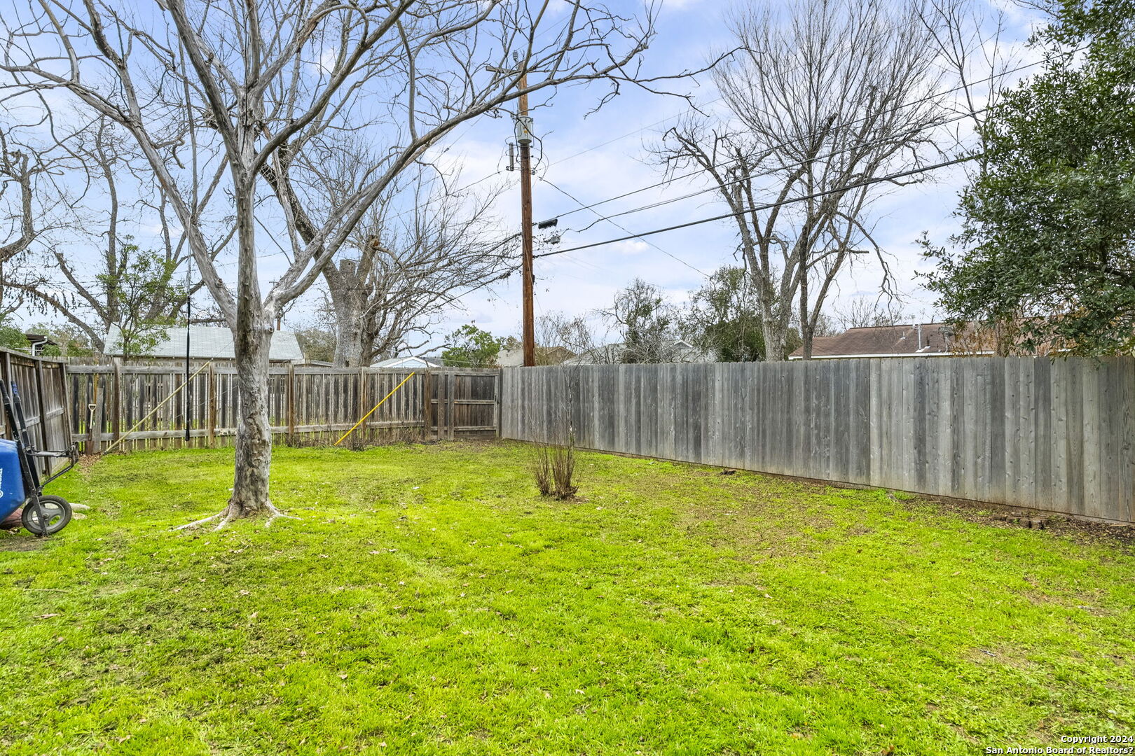 140 HARMON DR