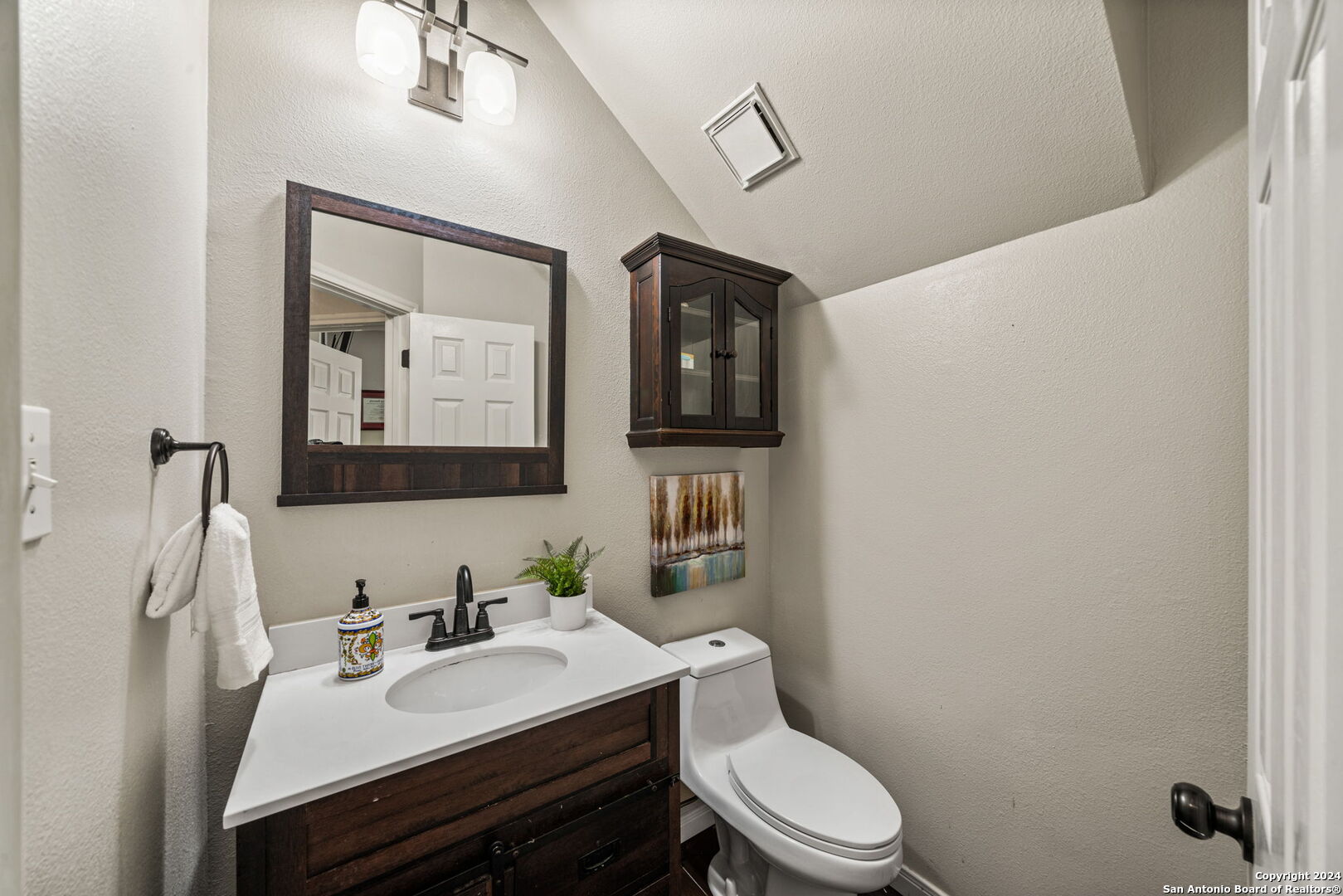 25415 Mesa Trail