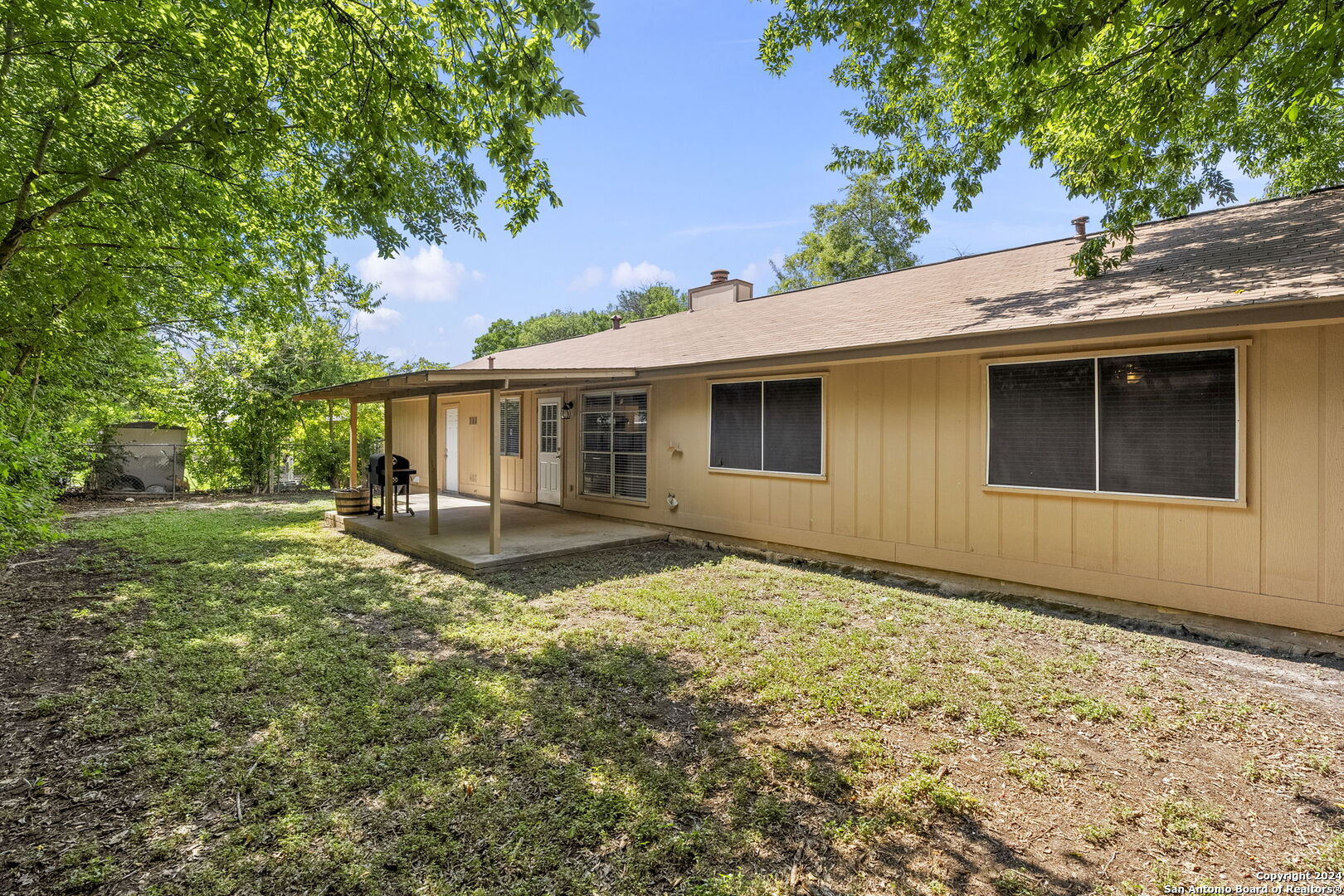 6738 Stone Lake