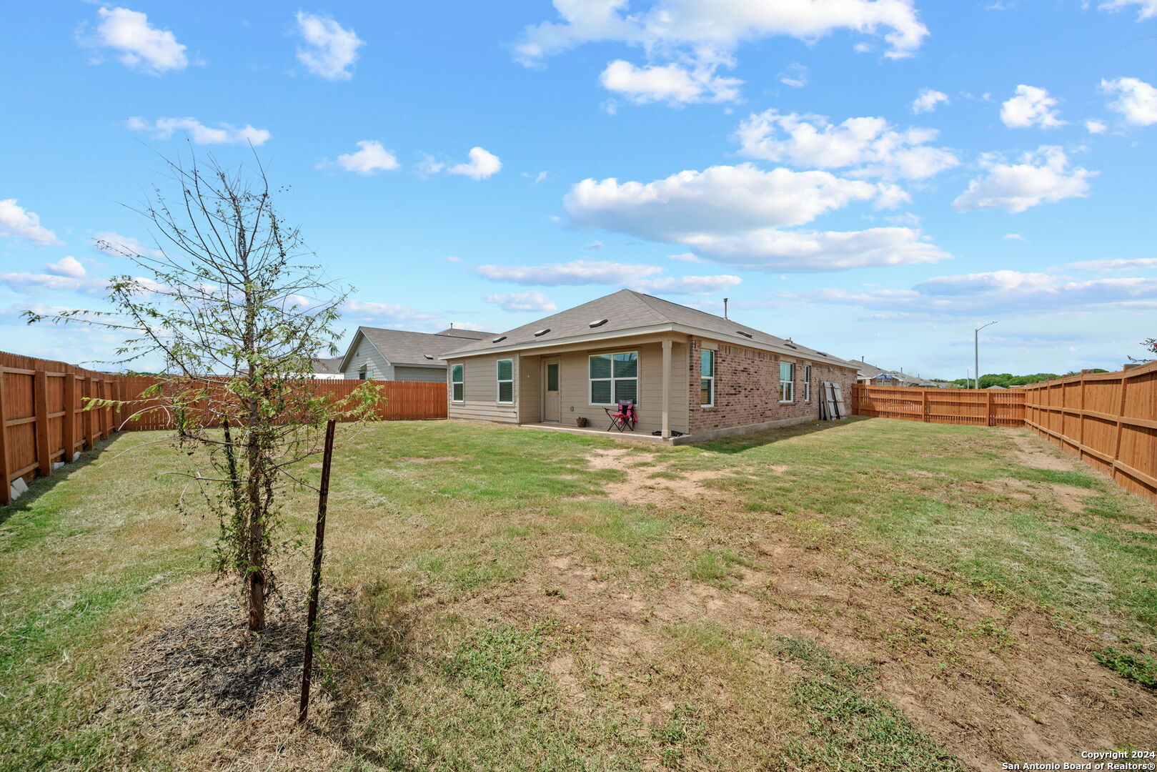 4554 MARTIN WAY