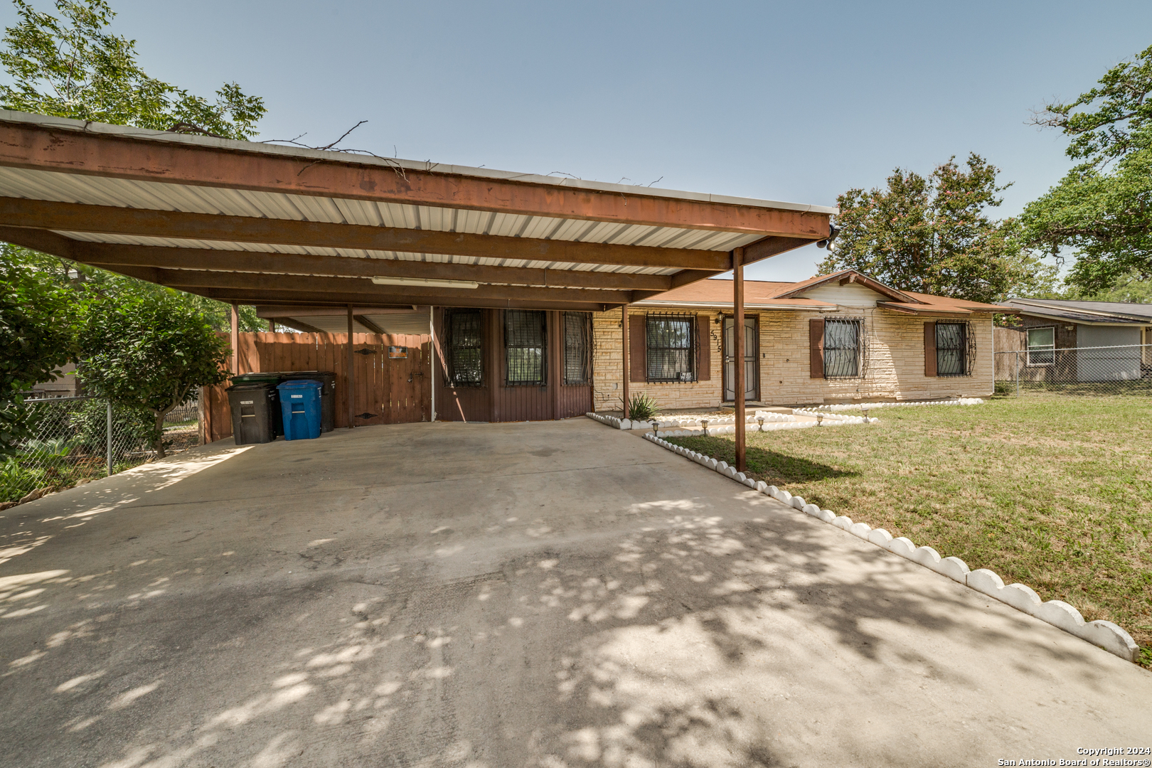 5915 MIDDLEFIELD DRIVE