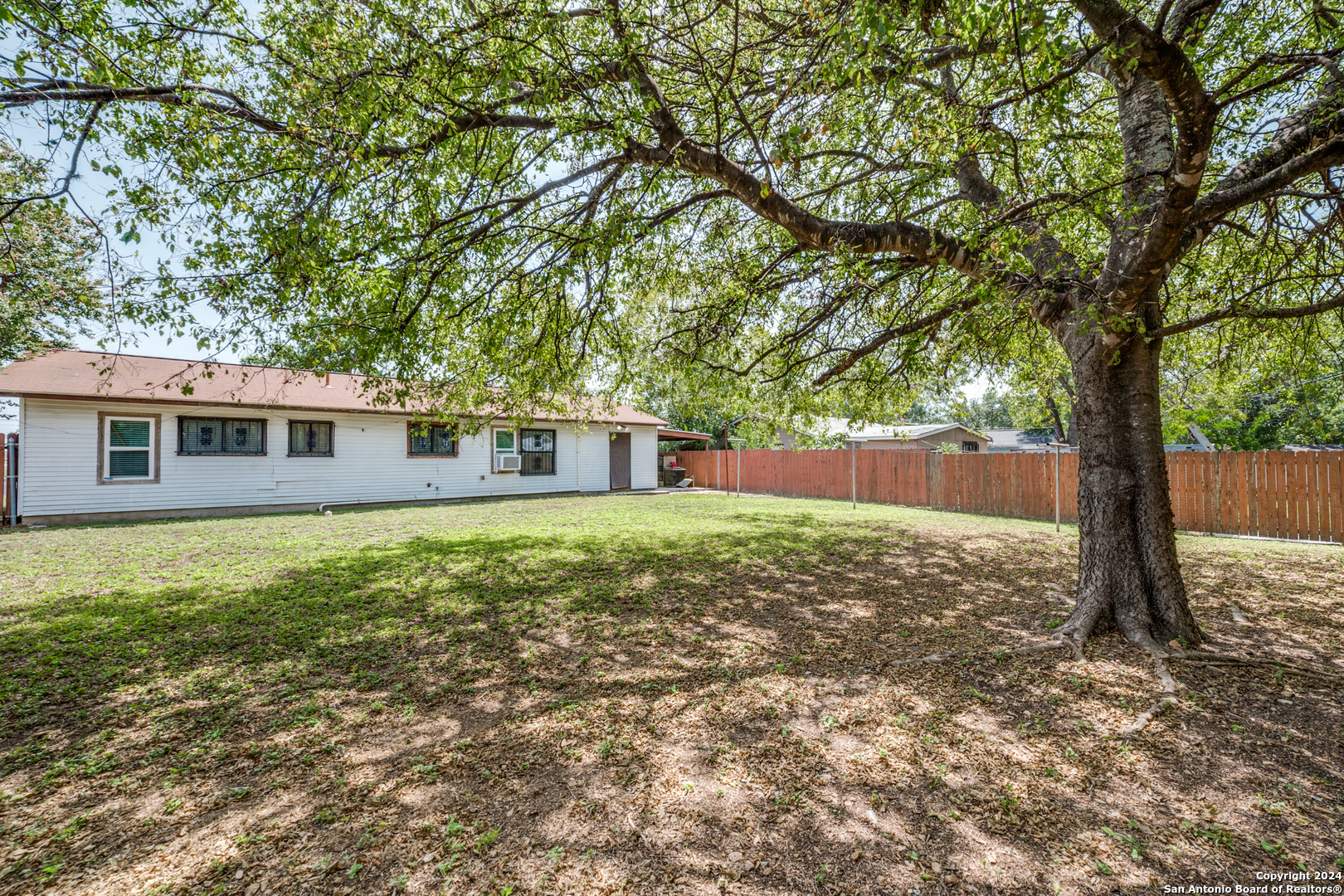 5915 MIDDLEFIELD DRIVE
