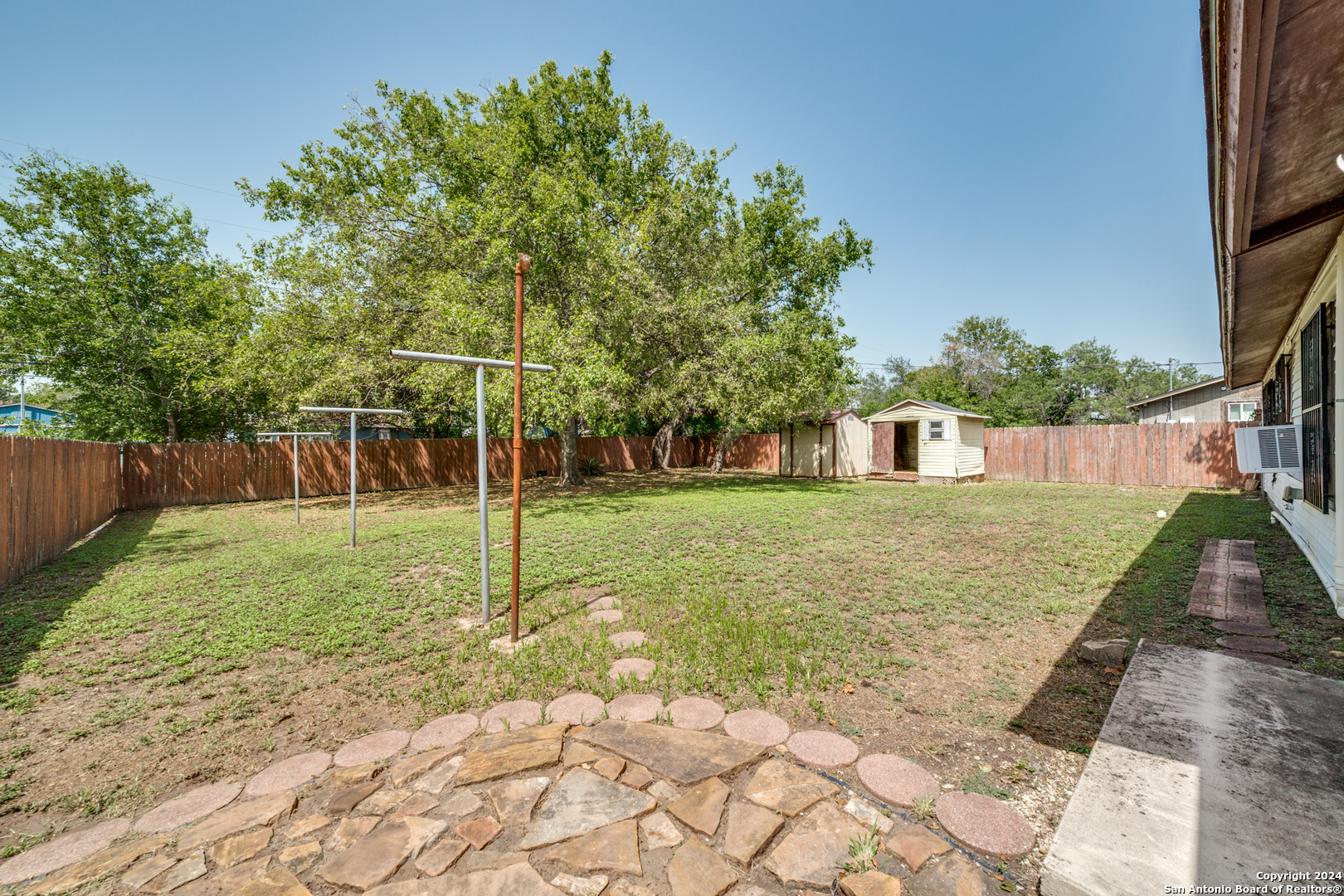 5915 MIDDLEFIELD DRIVE