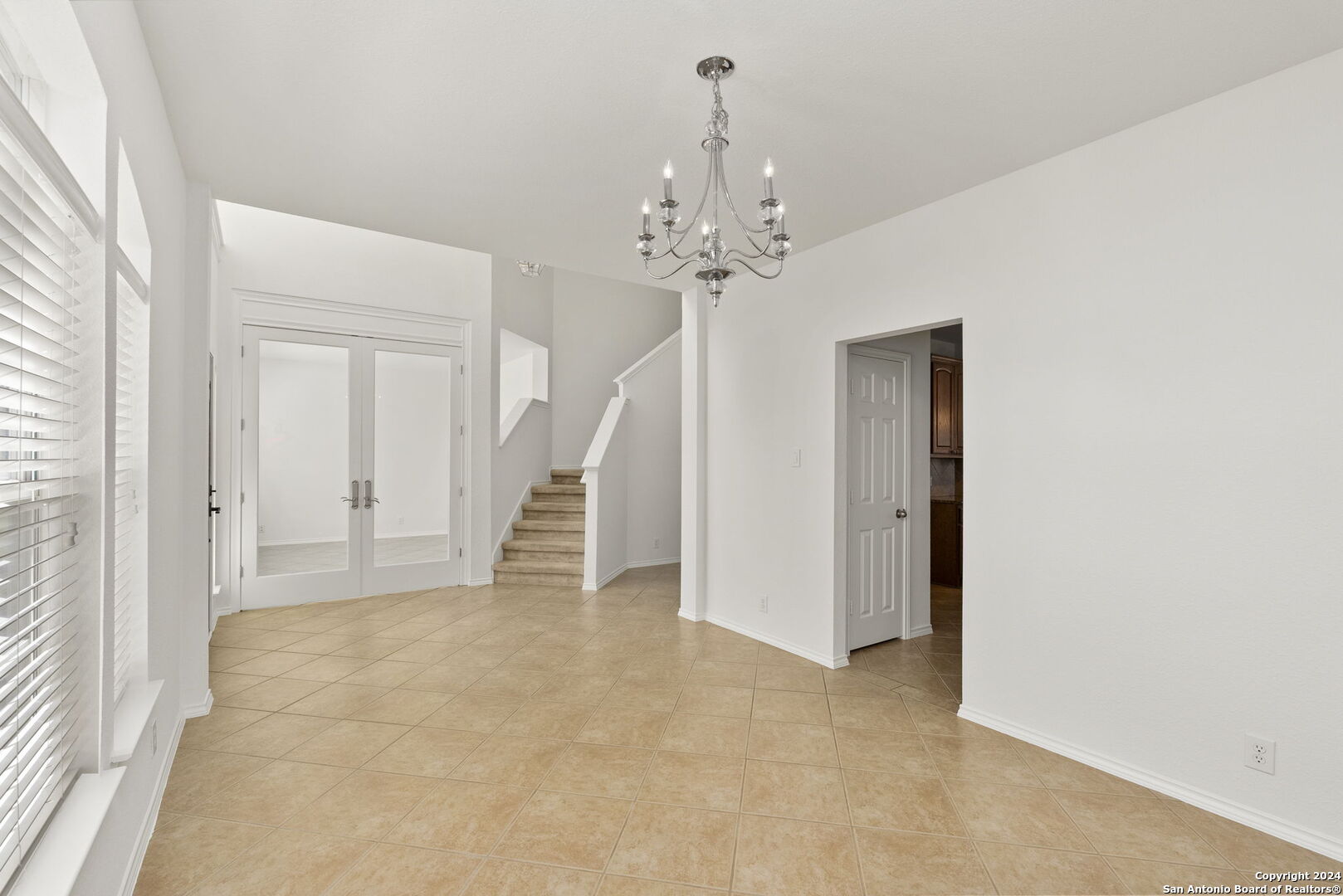 1743 Oak Sprawl