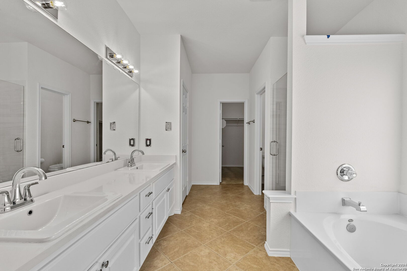 1743 Oak Sprawl