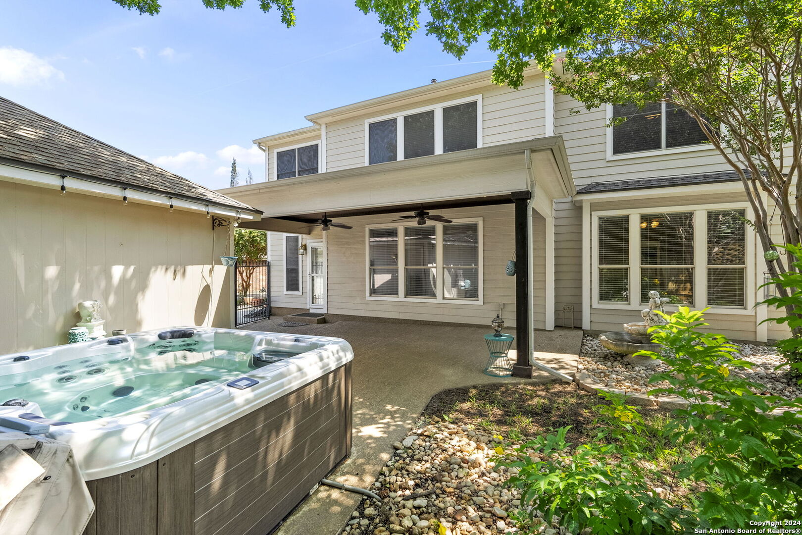 1743 Oak Sprawl