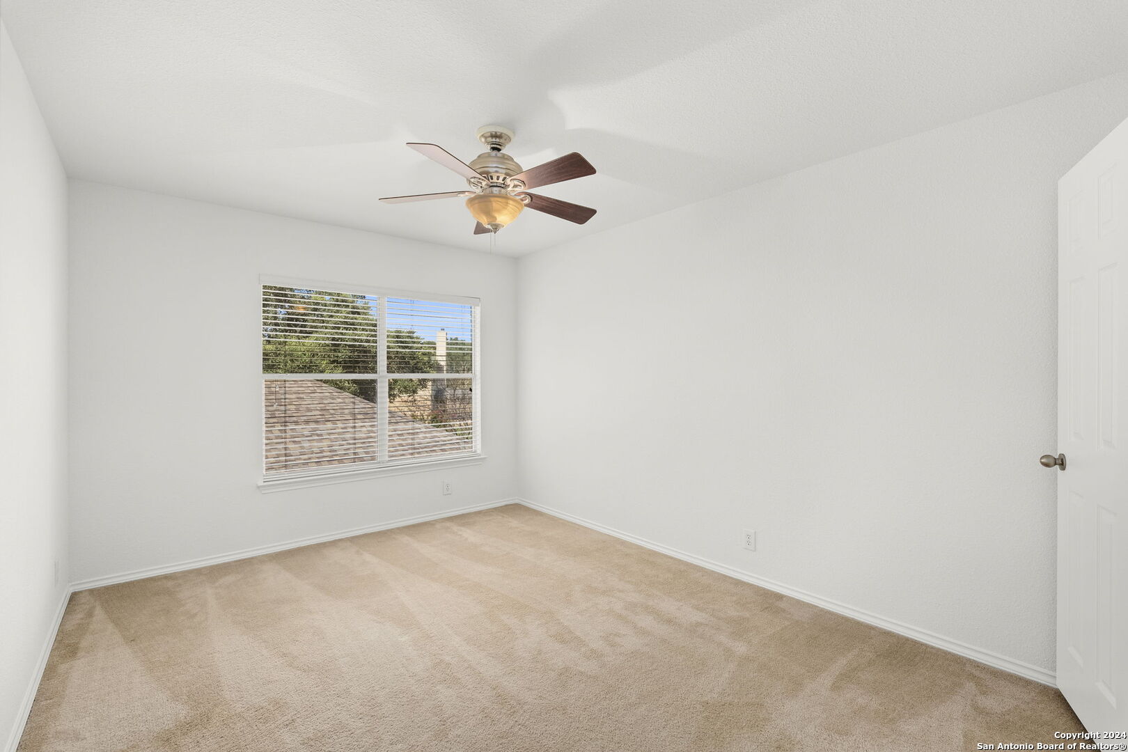 1743 Oak Sprawl