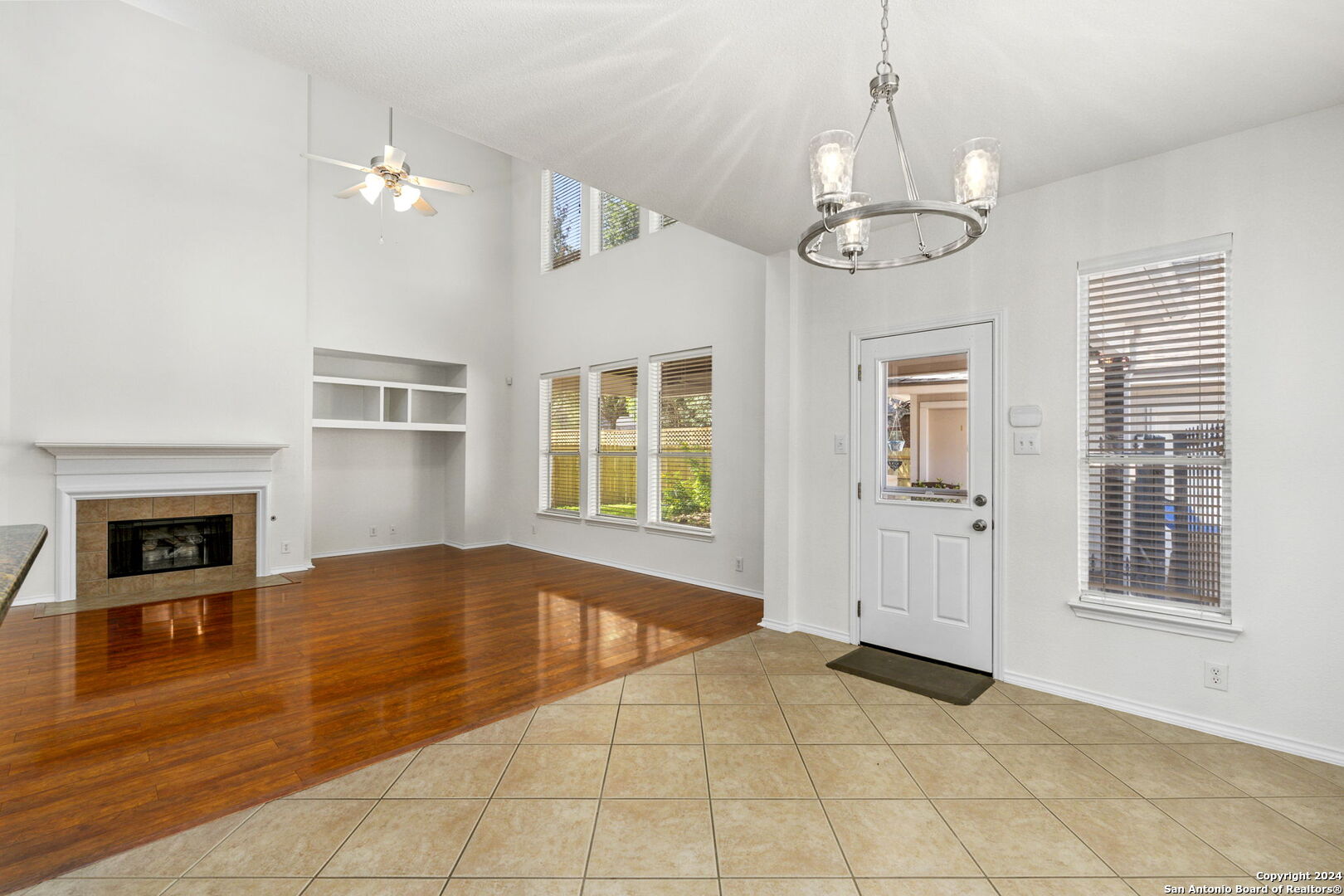 1743 Oak Sprawl